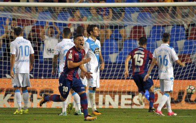 Bardhi celebra su gol ante el Deportivo.