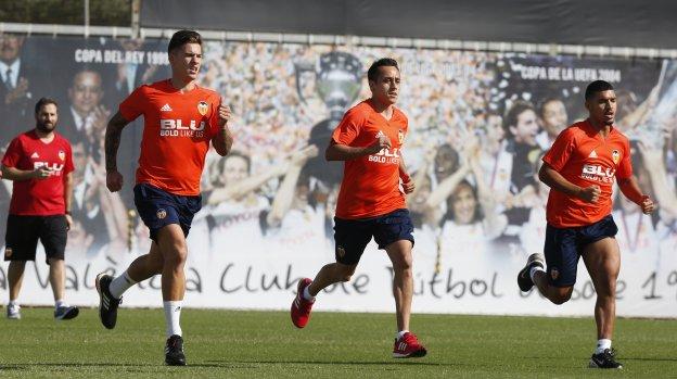 Santi Mina, Orellana y Bakkali, ayer corriendo en una de las pruebas físicas que tuvieron que pasar
