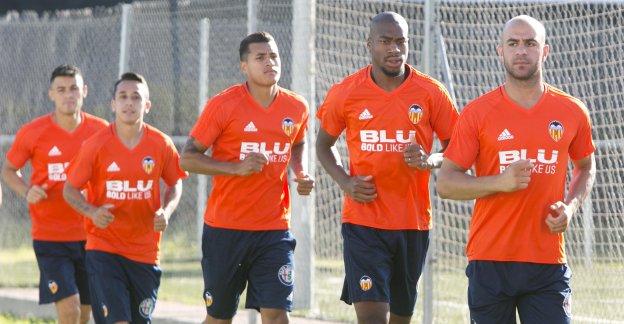 De izquierda a derecha, Orellana, Murillo, Kondogbia y Abdennour, en la sesión de ayer.