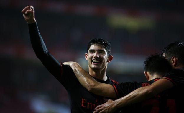 Gonçalo Guedes (izquierda) y Luan, delantero brasileño.