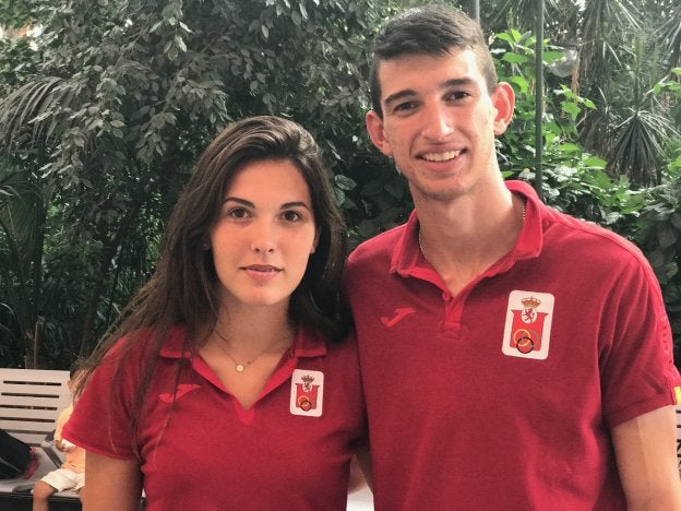 Los atletas Gema Martí y Quique Llopis durante su estancia en el Mundial de Nairobi.