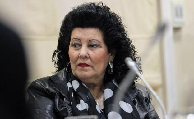 Consuelo Císcar a la entrada del Consell Valencià de Cultura.