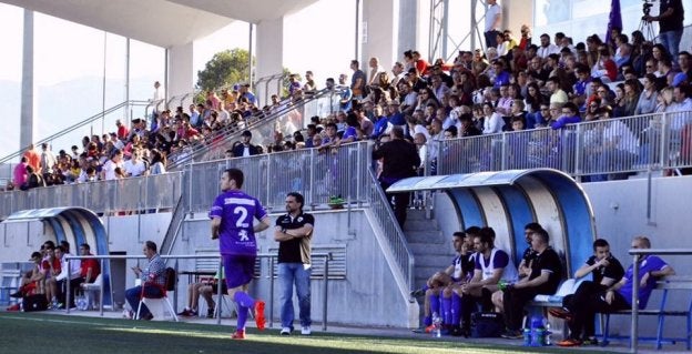 Cuerpo técnico de la UE Gandia, durante un partido.