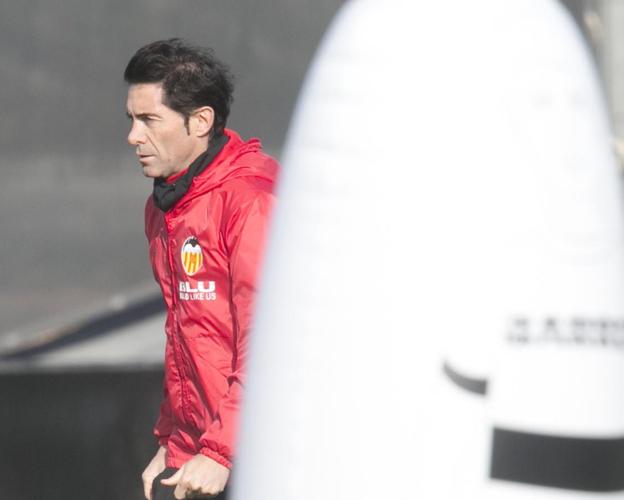 Marcelino, durante un entrenamiento. / damián torres