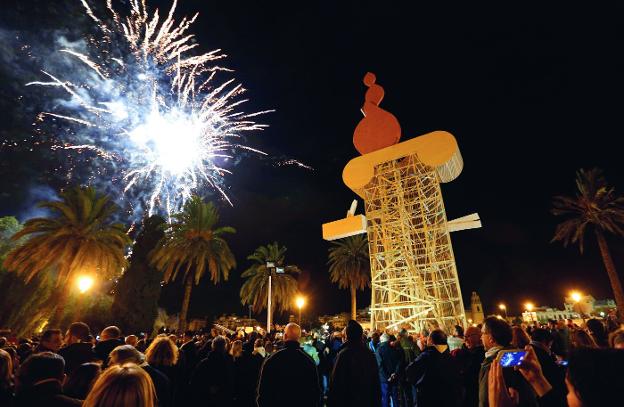 Falla para celebrar el reconocimiento de la UNESCO./ jesús signes