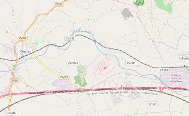 Cheste (izq.) y el circuito, junto a la A-3./OpenStreetMap