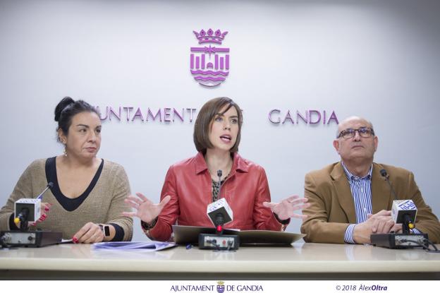 Lorena Milvaques, Diana Morant y Ciro Palmer, ayer, durante la rueda de prensa. / àlex oltra