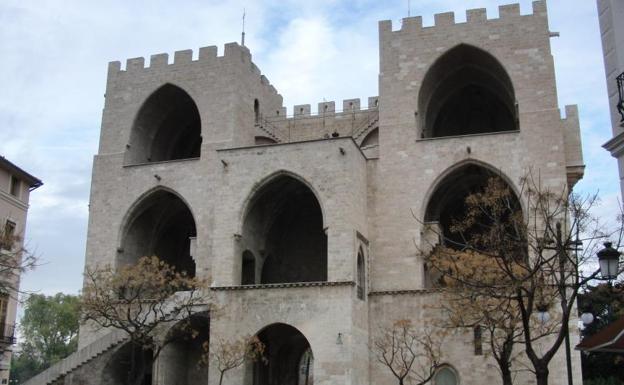 Fachada interior de las Torres de Quart.