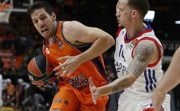 Van Rossom durante el choque en Euroliga frente al Anadolu./EFE