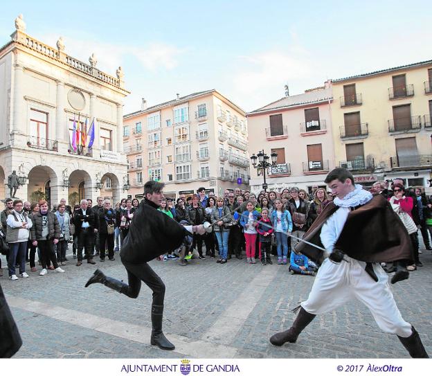 Uno de los actos del Día del Teatro del año pasado. / àlex oltra