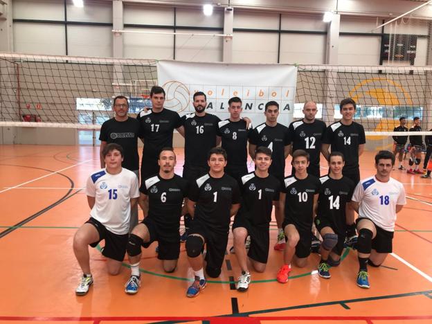 Actual plantilla del Club Voleibol Valencia. / LP