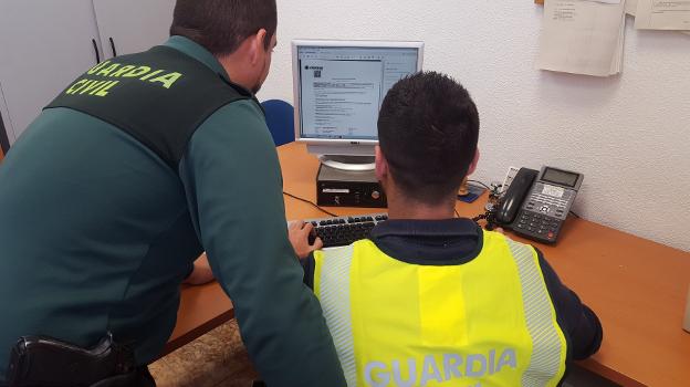 Agentes de la Guardia Civil. / LP