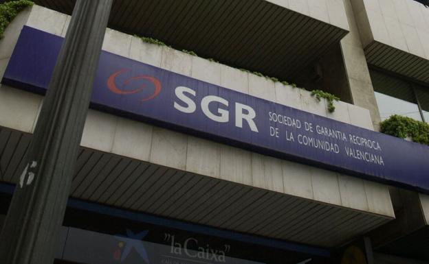 Sede de la SGR de la Comunitat en la calle Amadeo de Saboya de Valencia./Jesús Signes