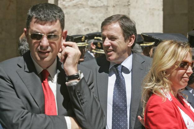 Enric Morera y Joan Ignasi Pla en el Palau del Temple. / damián torres
