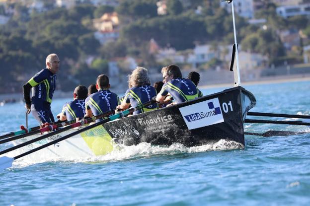 El equipo veterano del Club Rem Marina de Dénia. / LP