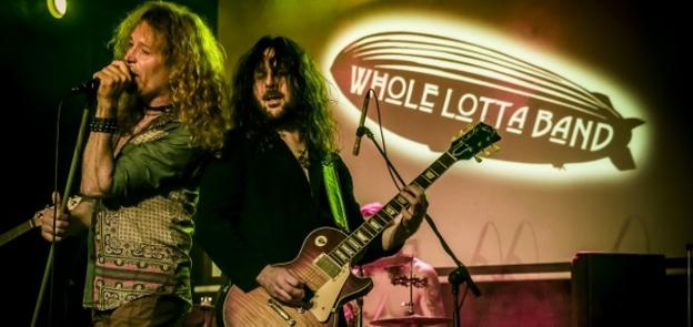 Dos de los componentes de Whole Lotta Band. / lp