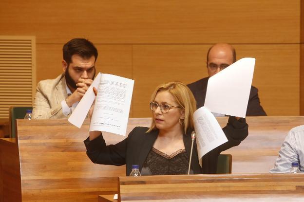 Contelles, en un pleno de la Diputación de Valencia. / MANUEL MOLINES
