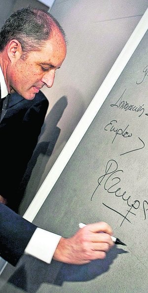 El presidente de la Generalitat, Francisco Camps. :: EFE/MANUEL BRUQUE/