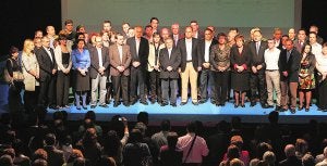 Un instante de la presentación celebrada en la tarde de ayer en el Gran Teatro de Alzira. ::
FRANCISCO GARCÍA/