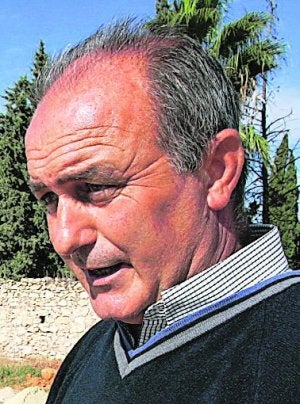 El alcalde de l'Ènova. ::
GARCÍA/