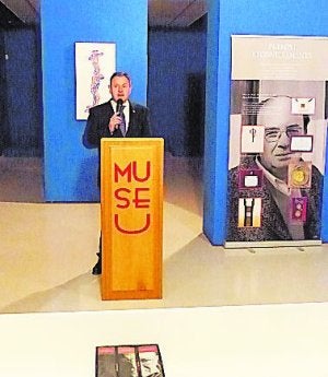 El alcalde, en la muestra. ::
LP/