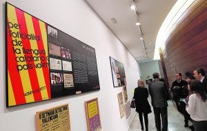 País Valencià. La exposición que ayer escandalizó a buena parte de los diputados del PP en Les Corts. :: JESÚS SIGNES/