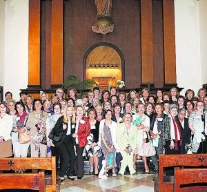 Las alumnas del Loreto que se
reunieron 50 años después.
::
TRINI FOTÓGRAFO/