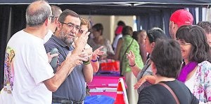 Algunos participantes ayer en el acto reivindicativo. ::
D. TORRES/
