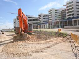 Obras del nuevo hospital La Fe, junto al cual se ubicará el interconectador del Metro Ligero de l'Horta Sud. / Vicente Martínez./