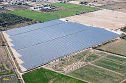 El huerto solar instalado en el Realengo, en el término municipal de Crevillent./