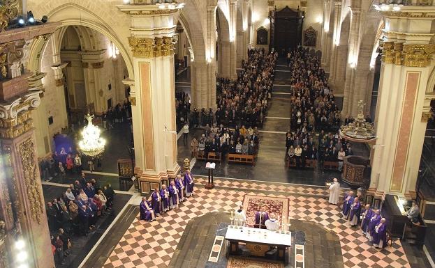 La Catedral De Valencia Se Llena En El Funeral Por Rita Barbera Las Provincias