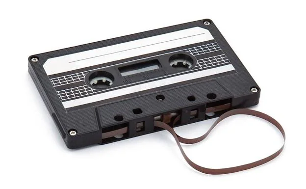 Hilo de la nostalgia Cassette-kfwD-U60118345567CAE-624x385@Las%20Provincias