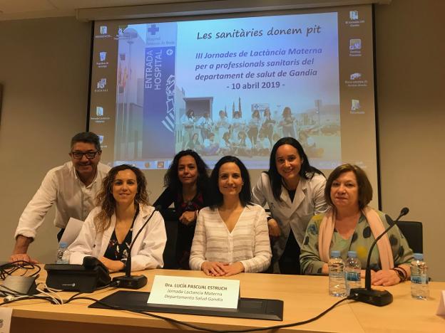 Lucía Pascual, en el centro con otros participantes. / lp