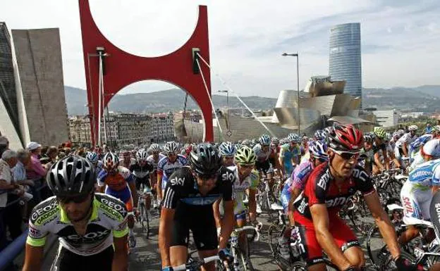 El Tour ensalza la candidatura de Bilbao para lanzar una edición