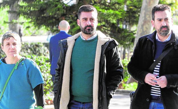 Pere Fuset llega a la Ciudad de la Justicia de Valencia. /Damián Torres