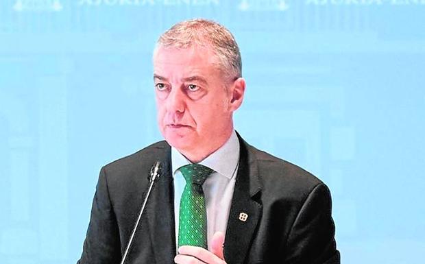 El lehendakari se reúne ayer con su comité asesor./efe