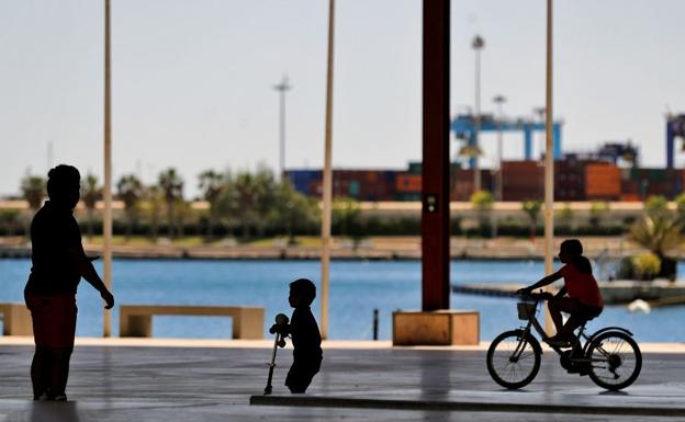 Paseos en la ciudad de Valencia./EFE