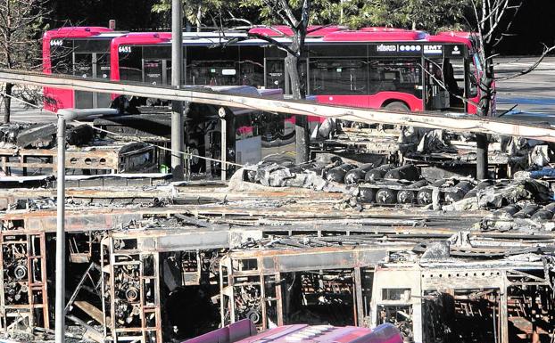 Ten shadows behind the fire at the EMT
