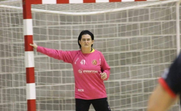 Raquel Ponce, durante su etapa como portera./Club Handbol Mislata