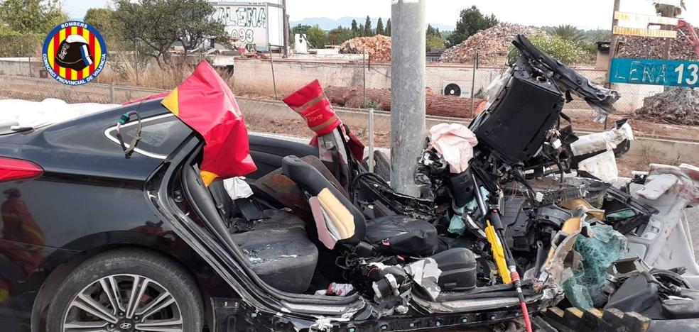 Accidente de tráfico en Valencia | Un accidente entre dos coches en San Antonio de Benagéber deja a tres personas atrapadas - Vimarsana News