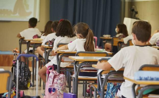 Un brote en un centro educativo de la comunidad deja a más de 30 personas infectadas