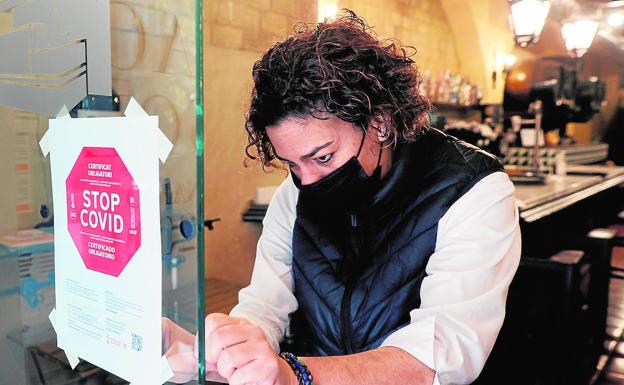 El miedo a Omicron reduce el número de cenas navideñas en la región