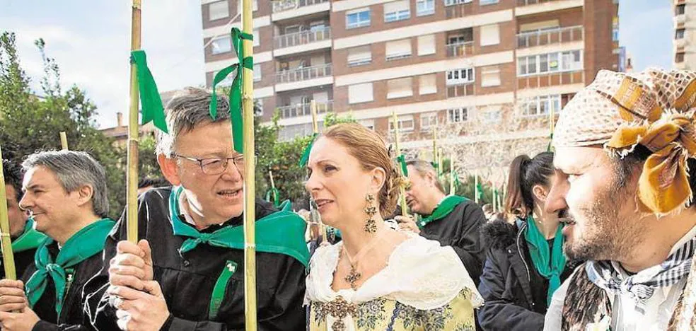 Castellón repartirá 55.000 &#39;llibrets&#39; y cintas de la Magdalena en ocho puntos de la ciudad