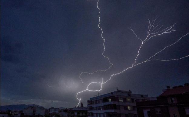 Aemet reactiva el aviso amarillo por tormentas en la Comunidad Valenciana