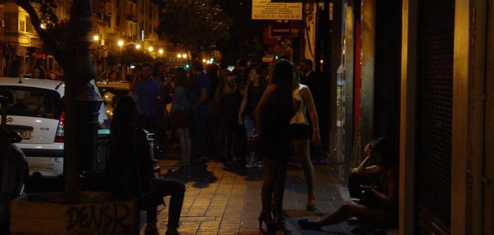 Indiana Nightclub in Valencia |  The Police evicts a bottle in San Vicente Mártir due to the closure of a nightclub