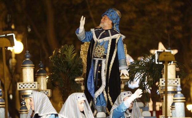 La Cabalgata de Reyes de Valencia entierra las restricciones y recupera un recorrido para todos en 2023